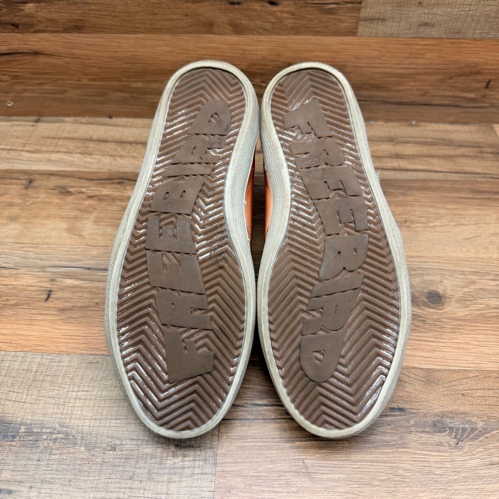 Freebird by Steven Madden Women's 7 Metallic Rose Gold Star Lace-Up Sneakers - Picture 6 of 9